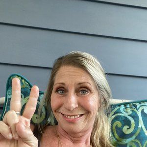 Meet your Posher, Sherrie